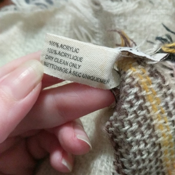 Quagga Multi Color Woven Blanket Scarf Wrap with Fringe - Picture 3 of 4